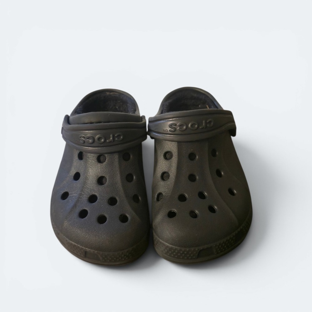 Crocs Kids Classic Lined Clogs Black Fuzzy Slip On Shoes Size C8 / C9